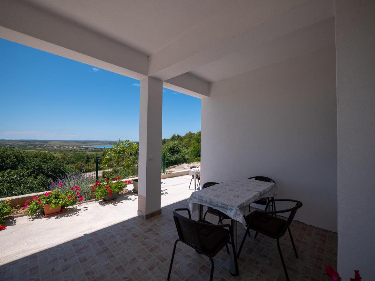 Ražanac Apartments Tri Mora מראה חיצוני תמונה