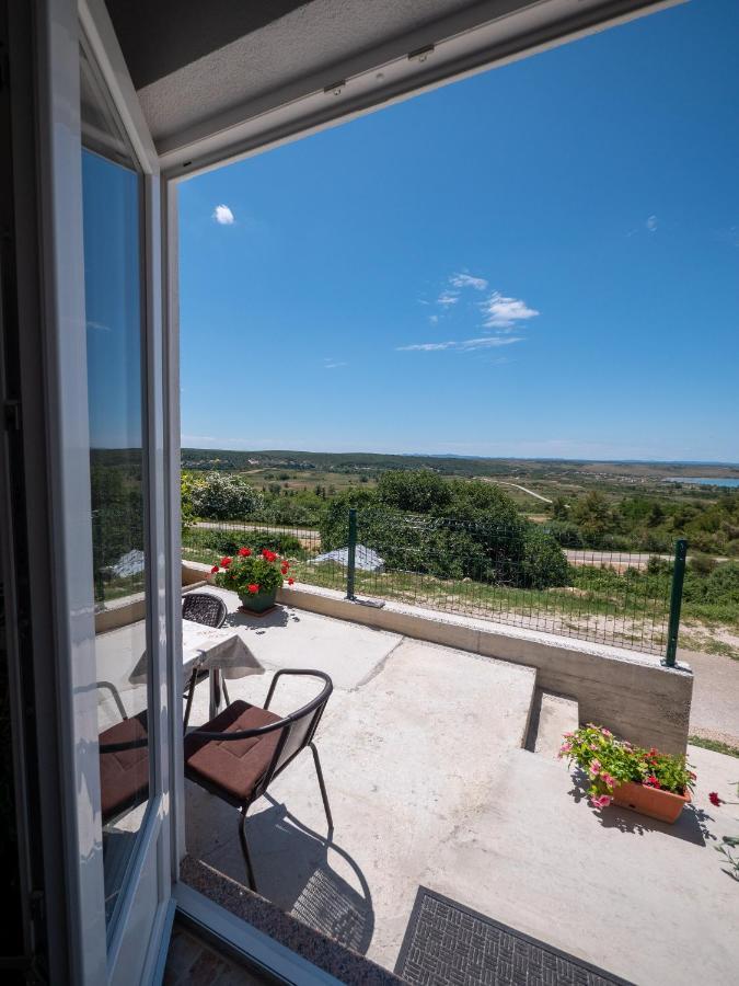 Ražanac Apartments Tri Mora מראה חיצוני תמונה