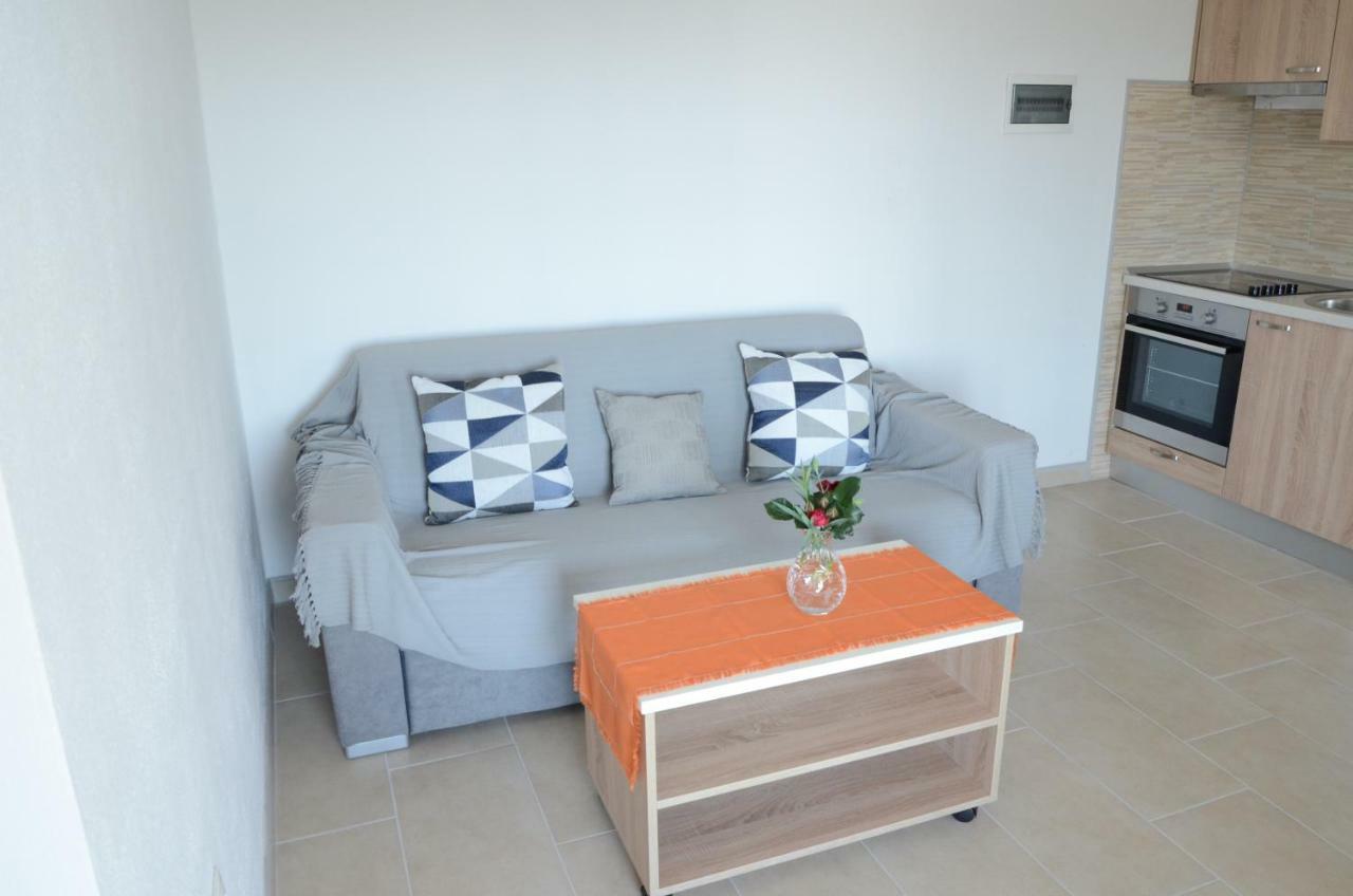 Ražanac Apartments Tri Mora מראה חיצוני תמונה