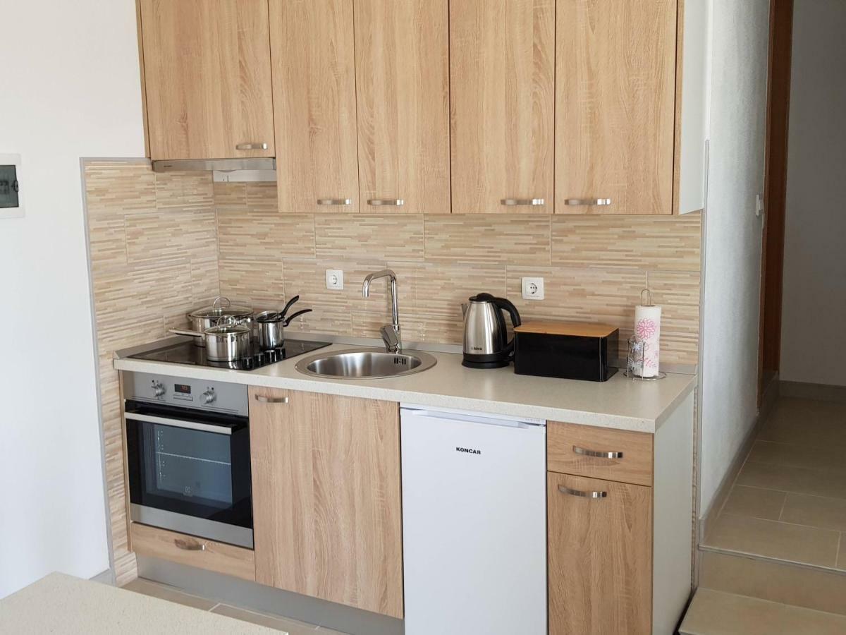 Ražanac Apartments Tri Mora מראה חיצוני תמונה