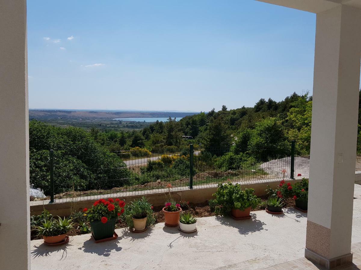 Ražanac Apartments Tri Mora מראה חיצוני תמונה